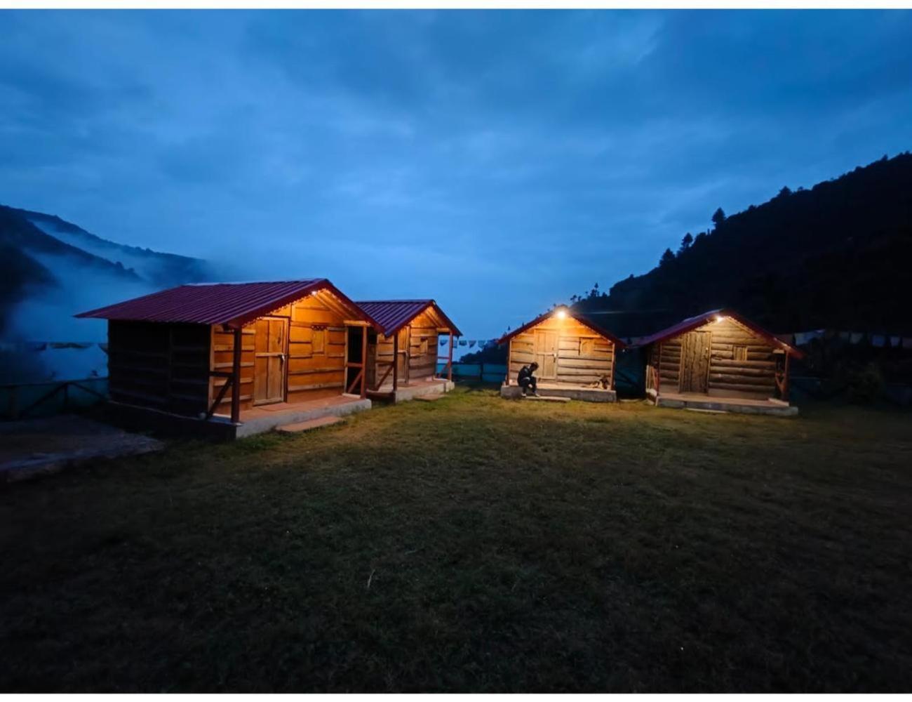 Hotel Oak Camp Valley, Chakrata Exterior photo